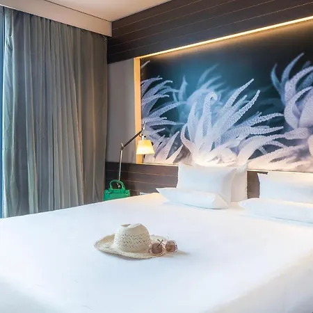 Novotel Barcelona City Exterior photo